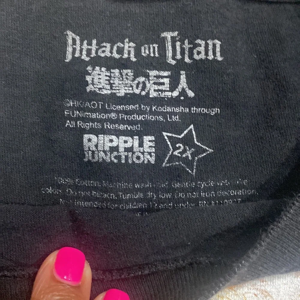 Attack on titan men’s T-shirt size 2X - Picture 4 of 5